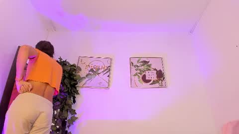 Maddie Ray online show from 25, 6, 2026