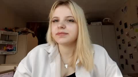 Snapshot of maddietrudnowski chatting on 14, 5, 2026 Sabrina online show from 14, 5, 2026