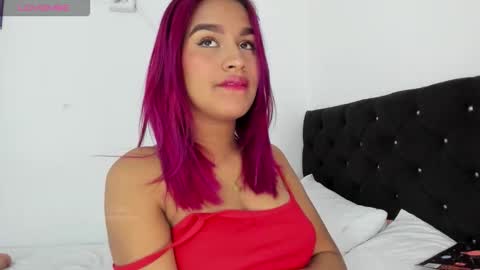 Snapshot of maddy1_1 chatting on 16, 12, 2025 maddy1_1 online show from 16, 12, 2025