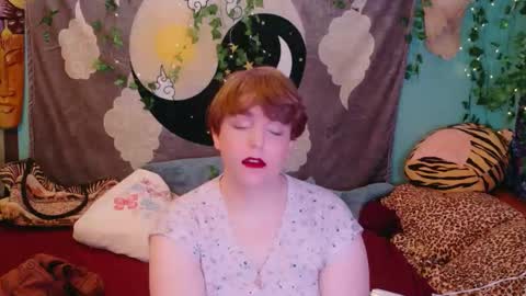 Maddy Cat online show from 21, 10, 2025