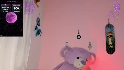 Maddy  online show from 11, 11, 2025