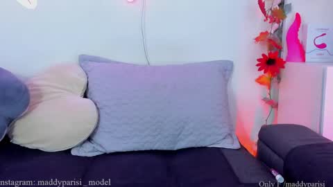 Snapshot of maddy_parisi chatting on 14, 5, 2026 Maddy online show from 14, 5, 2026