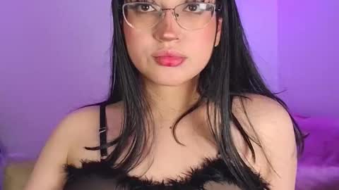   Please followme and rate me your thumbs up online show from 28, 11, 2025