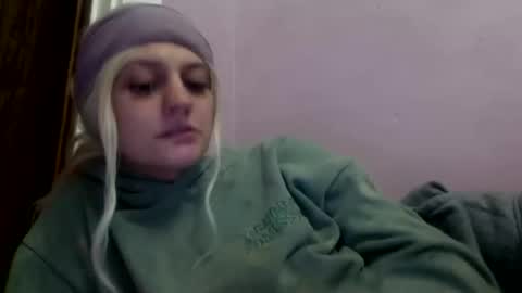 Snapshot of madelinevalentine chatting on 13, 9, 2025 madeline online show from 13, 9, 2025
