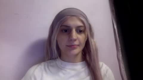 Snapshot of madelinevalentine chatting on 29, 9, 2025 madeline online show from 29, 9, 2025