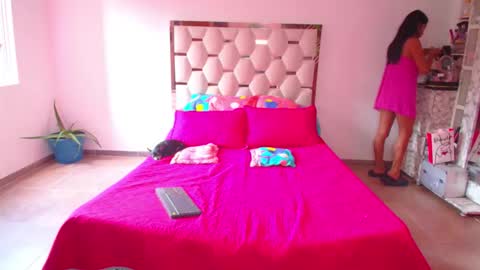 madelyn roses online show from 28, 9, 2025