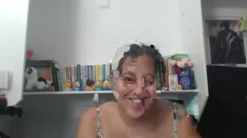 Snapshot of madfeather chatting on 16, 10, 2025 Letty online show from 16, 10, 2025