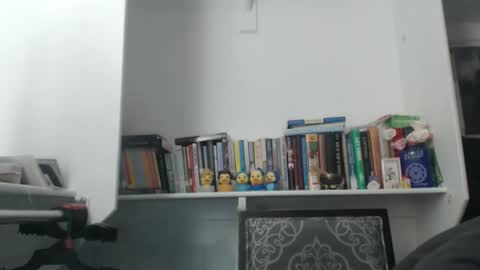 Snapshot of madfeather chatting on 30, 11, 2025 Letty online show from 30, 11, 2025