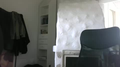 madio1187940 online show from 19, 9, 2025