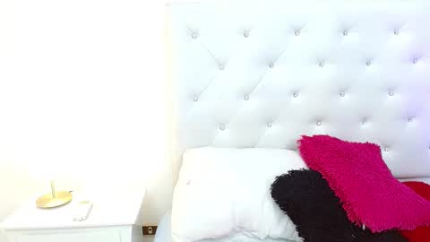 Snapshot of madison_horny69 chatting on 4, 3, 2025 Jenny online show from 4, 3, 2025