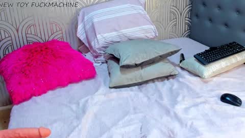 Snapshot of madison_milan chatting on 11, 12, 2024 online show from 11, 12, 2024