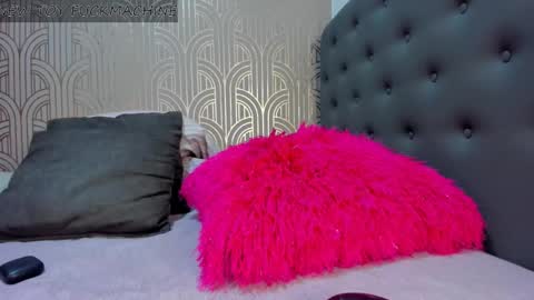 Snapshot of madison_milan chatting on 27, 12, 2024 online show from 27, 12, 2024