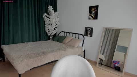 Snapshot of madison_mongomeri chatting on 26, 11, 2025 Medison online show from 26, 11, 2025