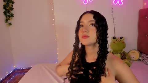 Snapshot of madison_pettis1 chatting on 27, 10, 2025 Madison online show from 27, 10, 2025