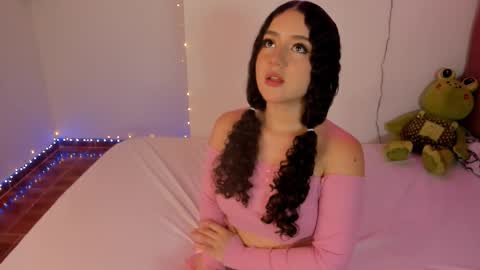 Snapshot of madison_pettis1 chatting on 28, 11, 2025 Madison online show from 28, 11, 2025