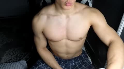 madisonboy2 online show from 12, 11, 2025