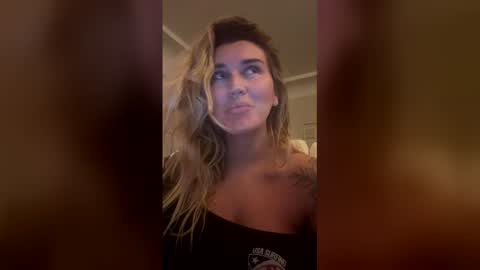 madisonlubbe2 online show from 4, 4, 2026