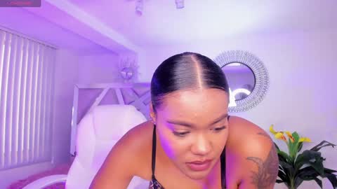 Snapshot of madisson_davon chatting on 10, 12, 2024 Madisson Davon online show from 10, 12, 2024