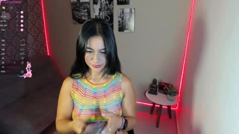 Snapshot of madisson_ryan chatting on 20, 1, 2025 help me reach 5000 followers 3 online show from 20, 1, 2025