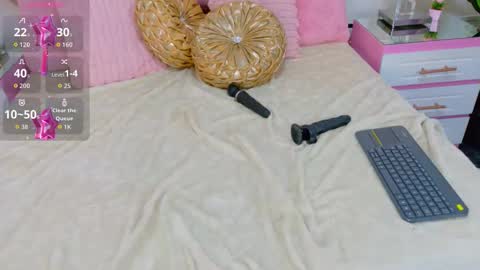 Snapshot of madissonbonny_ chatting on 8, 11, 2025 madissonbonny_ online show from 8, 11, 2025