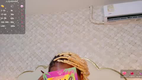 Snapshot of madissonlopez chatting on 23, 11, 2025 Madisson Lopez online show from 23, 11, 2025