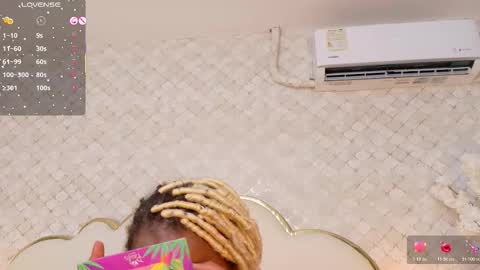 Snapshot of madissonlopez chatting on 23, 11, 2025 Madisson Lopez online show from 23, 11, 2025