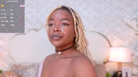 Snapshot of madissonlopez chatting on 27, 11, 2025 Madisson Lopez online show from 27, 11, 2025