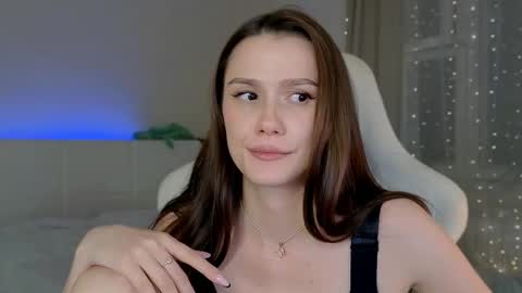 Snapshot of madissson chatting on 15, 10, 2025 Madi Soon online show from 15, 10, 2025