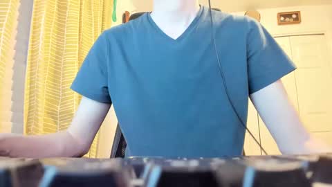 Snapshot of madmonkeyman10 chatting on 5, 3, 2025 madmonkeyman10 online show from 5, 3, 2025