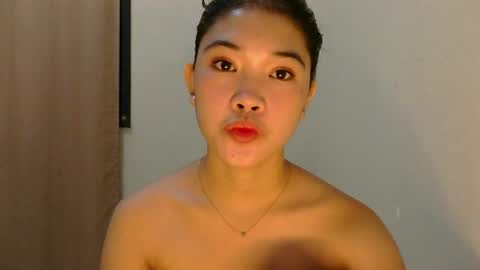 Snapshot of mae_luna chatting on 22, 6, 2026 mae_luna online show from 22, 6, 2026