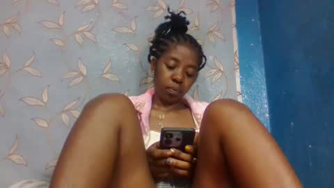 Snapshot of maella007 chatting on 5, 6, 2026 maella007 online show from 5, 6, 2026