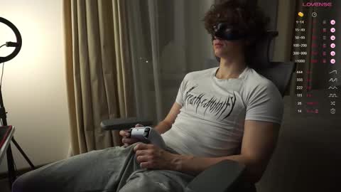 Mike XMaestro 3369 online show from 17, 11, 2025