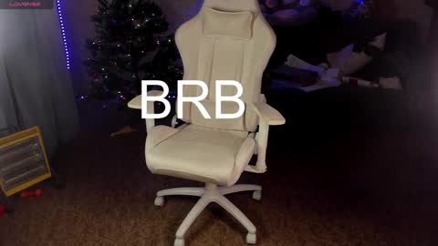 Maevee online show from 17, 1, 2025