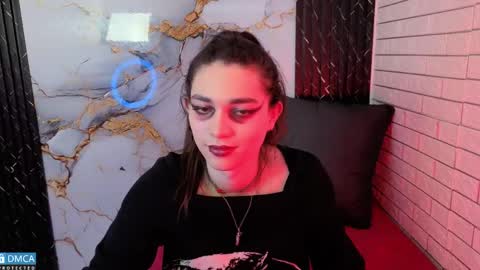 maevekuro online show from 16, 4, 2026