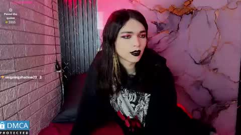 Snapshot of maevekuro chatting on 19, 6, 2026 maevekuro online show from 19, 6, 2026