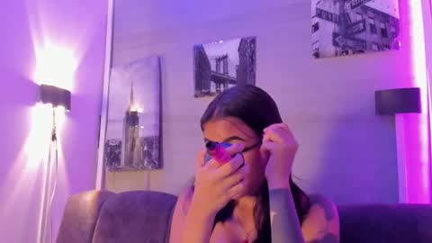 Snapshot of maggie_greene chatting on 14, 10, 2025 Maggie online show from 14, 10, 2025