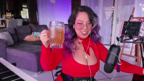 Snapshot of maggie_queen chatting on 1, 10, 2025 Luna online show from 1, 10, 2025