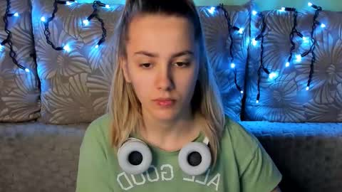 Maggie online show from 15, 12, 2025