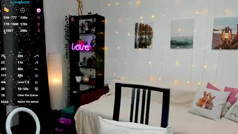 Snapshot of magic_alie chatting on 31, 1, 2025 Magic Allie online show from 31, 1, 2025