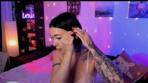 Snapshot of magic_alie chatting on 17, 11, 2025 Magic Allie online show from 17, 11, 2025