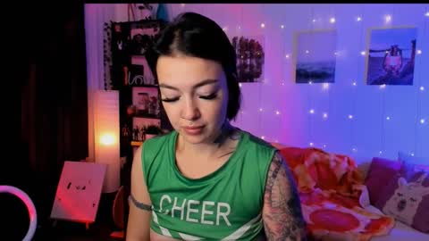 Snapshot of magic_alie chatting on 2, 12, 2025 Magic Allie online show from 2, 12, 2025