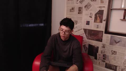 Snapshot of magic_boy01 chatting on 29, 11, 2025 Damian Rivers online show from 29, 11, 2025