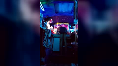 Snapshot of magic_bus_adventures chatting on 28, 7, 2026 Gaia Love online show from 28, 7, 2026