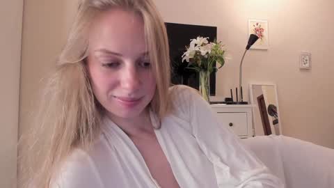 Alice  online show from 30, 1, 2025