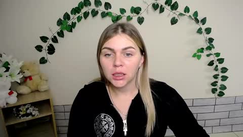 Snapshot of magic_katarina_ chatting on 3, 1, 2025 magic_katarina_ online show from 3, 1, 2025