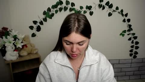 Snapshot of magic_katarina_ chatting on 9, 10, 2025 magic_katarina_ online show from 9, 10, 2025