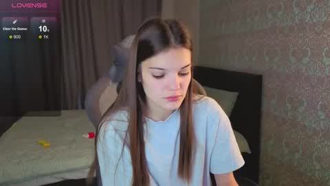 Snapshot of magic_shy chatting on 24, 10, 2025 Merry online show from 24, 10, 2025