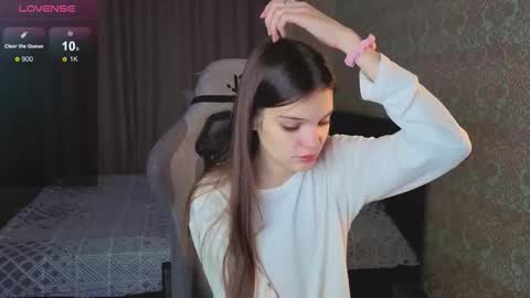 Snapshot of magic_shy chatting on 7, 11, 2025 Merry online show from 7, 11, 2025