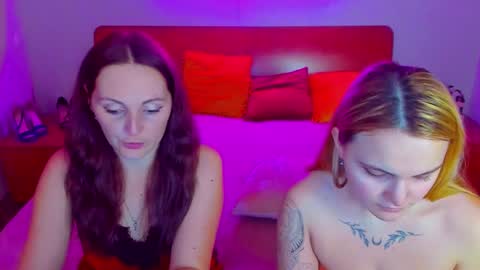 Snapshot of magiceyess chatting on 28, 12, 2024 Lili and Bella online show from 28, 12, 2024