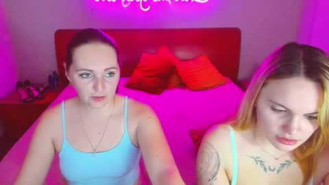 Snapshot of magiceyess chatting on 1, 3, 2025 Lili and Bella online show from 1, 3, 2025